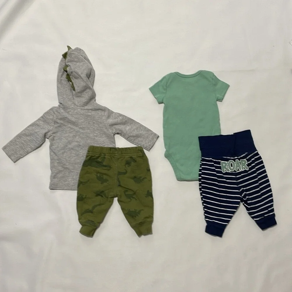 Lot Of 2 Carter's Dinosaur Outfits Size 3 Months Hooded Long Sleeve Pants Jumper